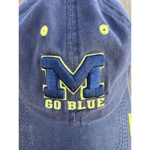 Vintage 90s Top of the World Michigan Wolverines embroidered 3D blue adjustable - Picture 2 of 13